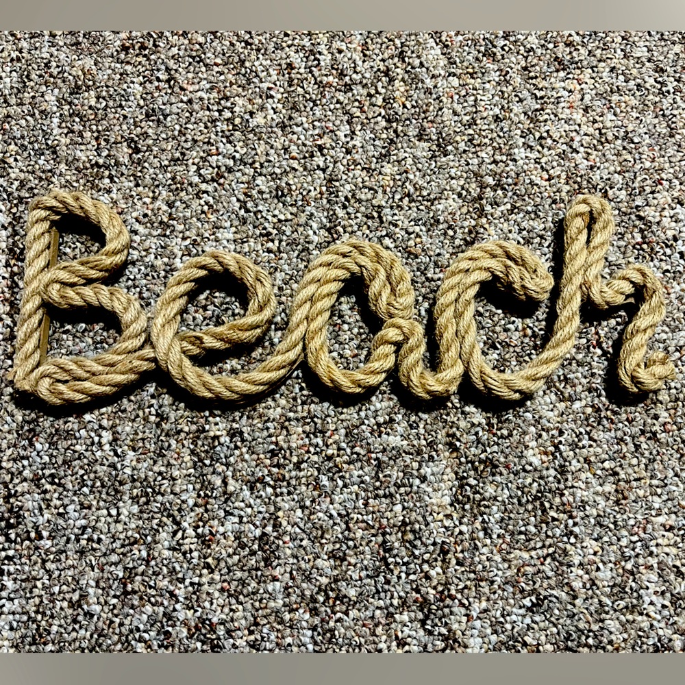 Rope 'Beach' Wall Decor